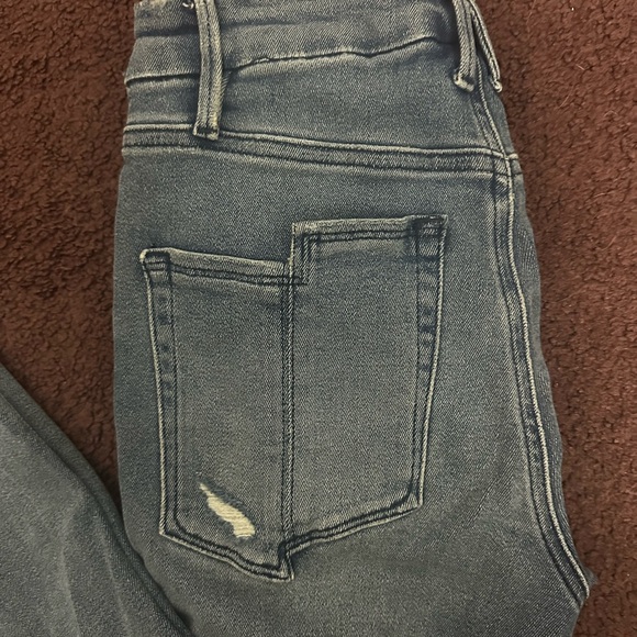 Good American Ankle Length Skinny Jeans - Picture 3 of 7